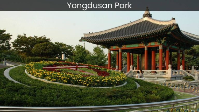 Yongdusan Park: A Serene Retreat in the Heart of Busan