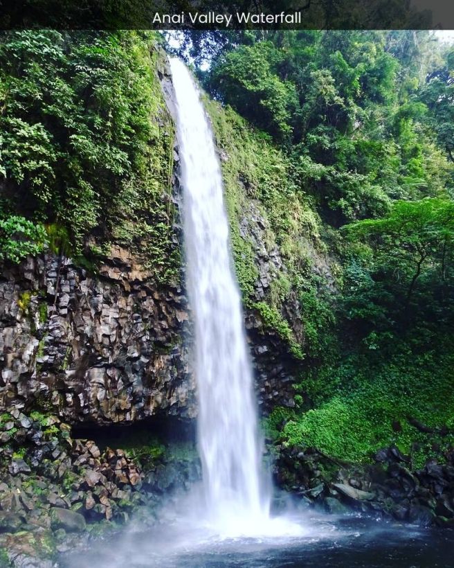 Anai Valley Waterfall in Padang Unveiling the Majestic Beauty of West Sumatra - spectacularspots.com image