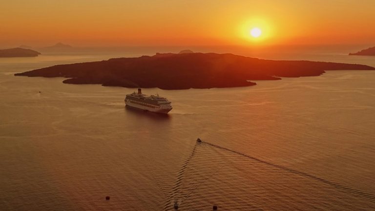 Win a Free River Cruise! Riviera Travel’s Valentine’s Day Promotion Offers Huge Rewards for Travel Advisors – Don’t Miss Out!